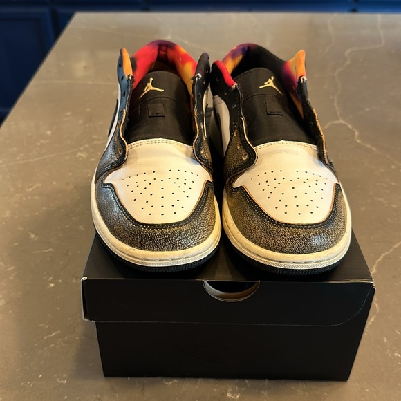 Nike Men’s Air Jordan Low SE | Worn 5 times great condition | Men size 8 - Picture 3 of 4